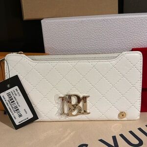 NWT, Badgley Mischka White Long Cards Wallet